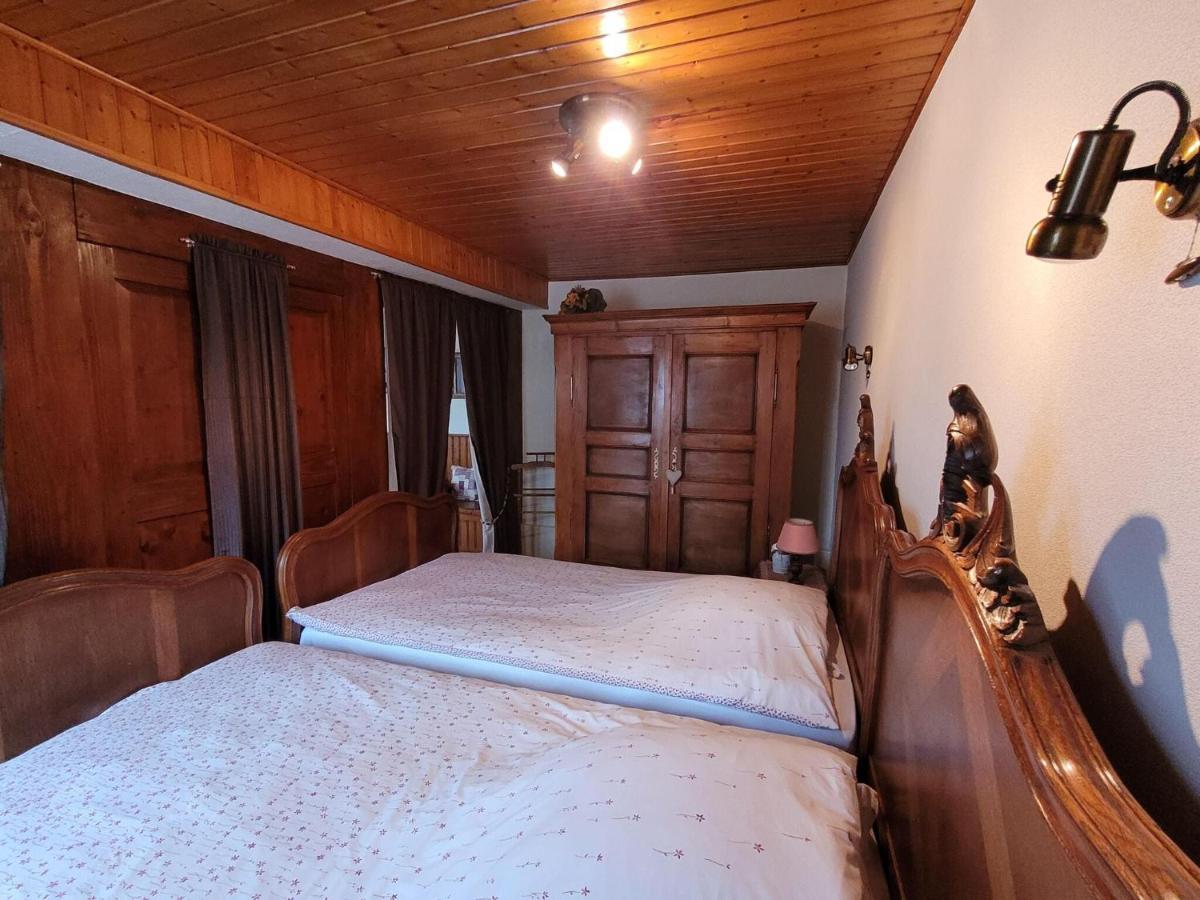 Cosy Holiday Home In Schleithal With Garden Exterior foto